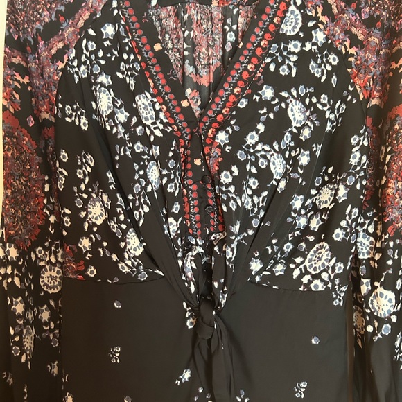 Blouse - Picture 4 of 6